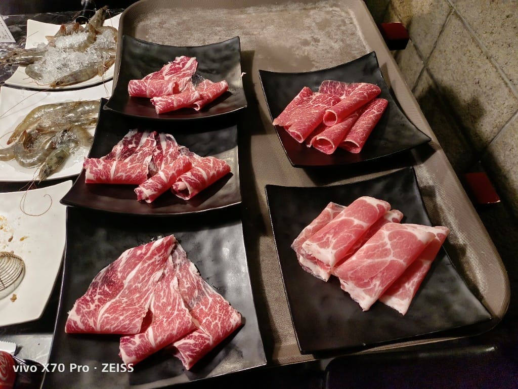 【台北吃到飽】 辛殿麻辣鍋，牛小排和牛舌自由，美味依舊！