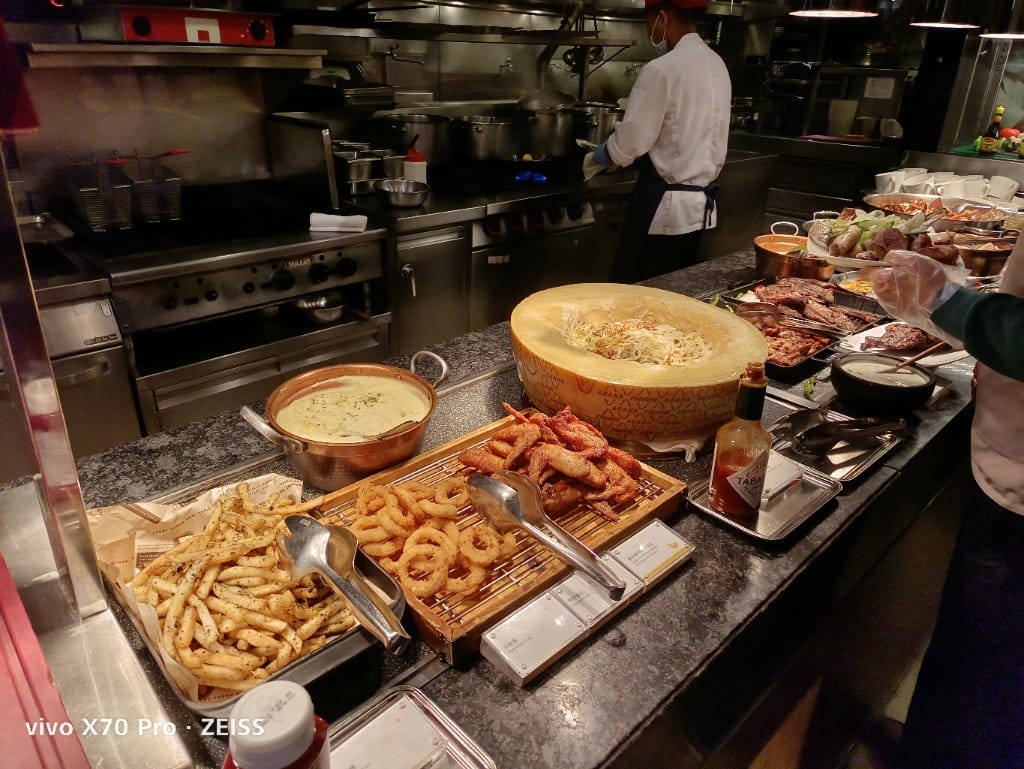 【台北吃到飽】喜來登12廚假日午餐14訪，龍蝦又重回餐枱了！