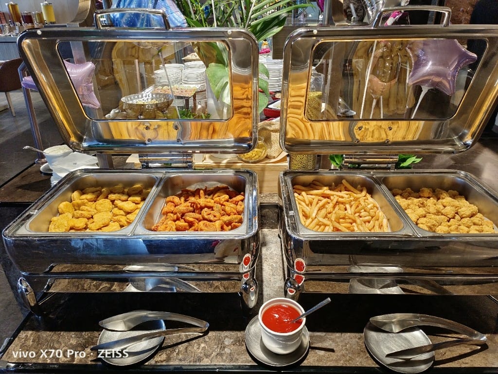 【板橋吃到飽】新板希爾頓悅市集午餐Buffet,兩人同行一人半價 - 第11張圖 【板橋吃到飽】新板希爾頓悅市集午餐Buffet,兩人同行一人半價