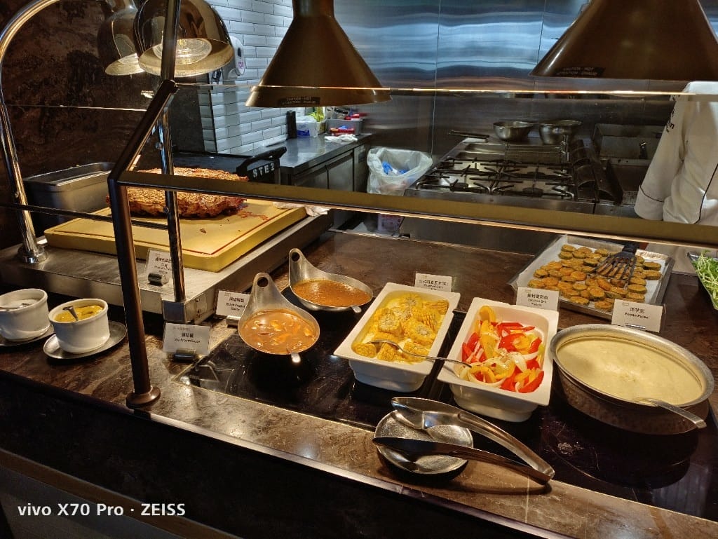 【板橋吃到飽】新板希爾頓悅市集午餐Buffet,兩人同行一人半價 - 第14張圖 【板橋吃到飽】新板希爾頓悅市集午餐Buffet,兩人同行一人半價