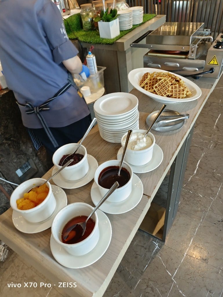 【板橋吃到飽】新板希爾頓悅市集午餐Buffet,兩人同行一人半價 - 第25張圖 【板橋吃到飽】新板希爾頓悅市集午餐Buffet,兩人同行一人半價