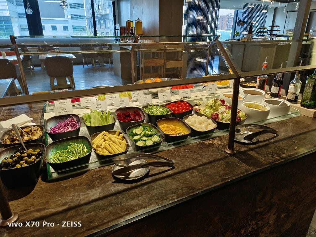 【板橋吃到飽】新板希爾頓悅市集午餐Buffet,兩人同行一人半價 - 第21張圖 【板橋吃到飽】新板希爾頓悅市集午餐Buffet,兩人同行一人半價