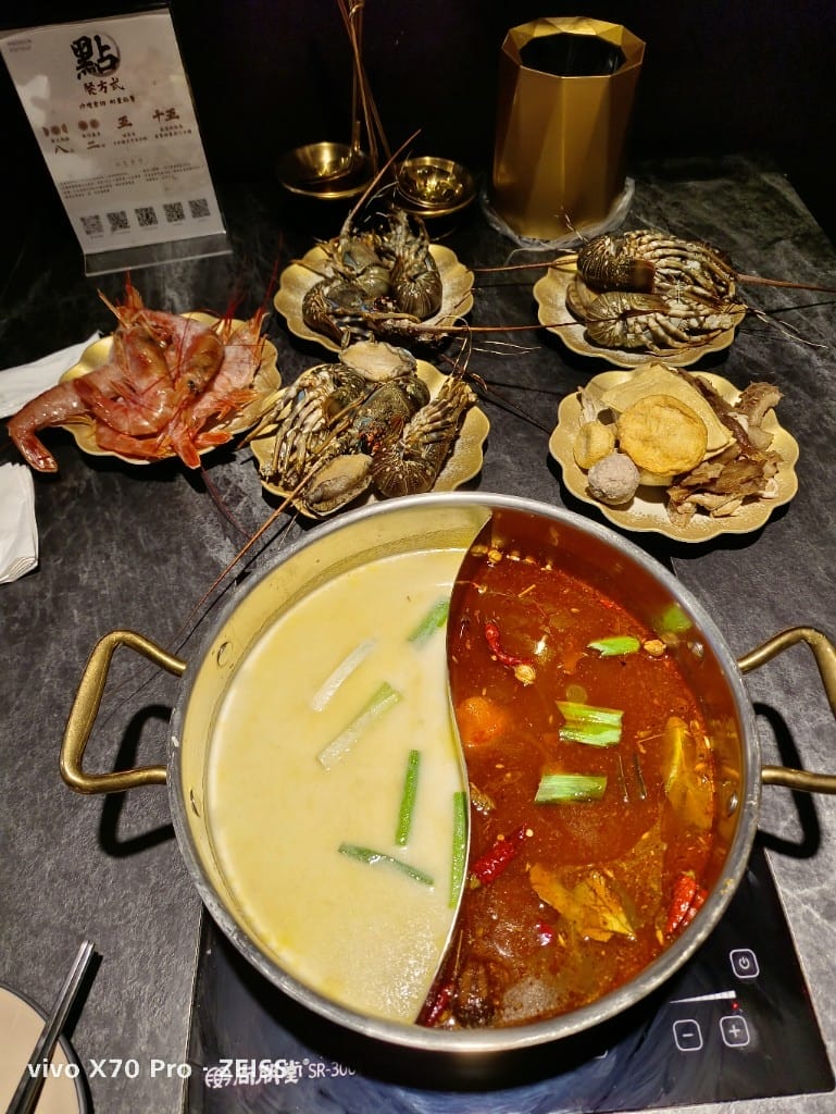 【台北吃到飽】豪饌頂級麻辣火鍋吃到飽，$988龍蝦吃到飽哦！