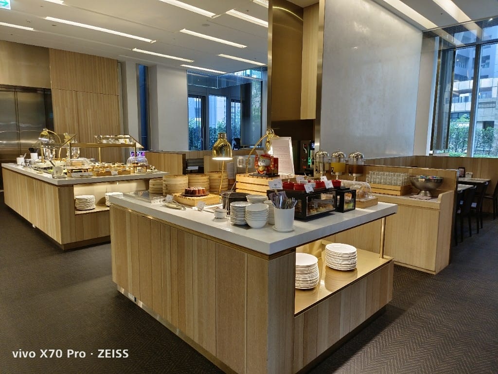 【林口吃到飽】TheEatery宜客樂西餐廳，有威靈頓牛排的semi-buffet 耶！