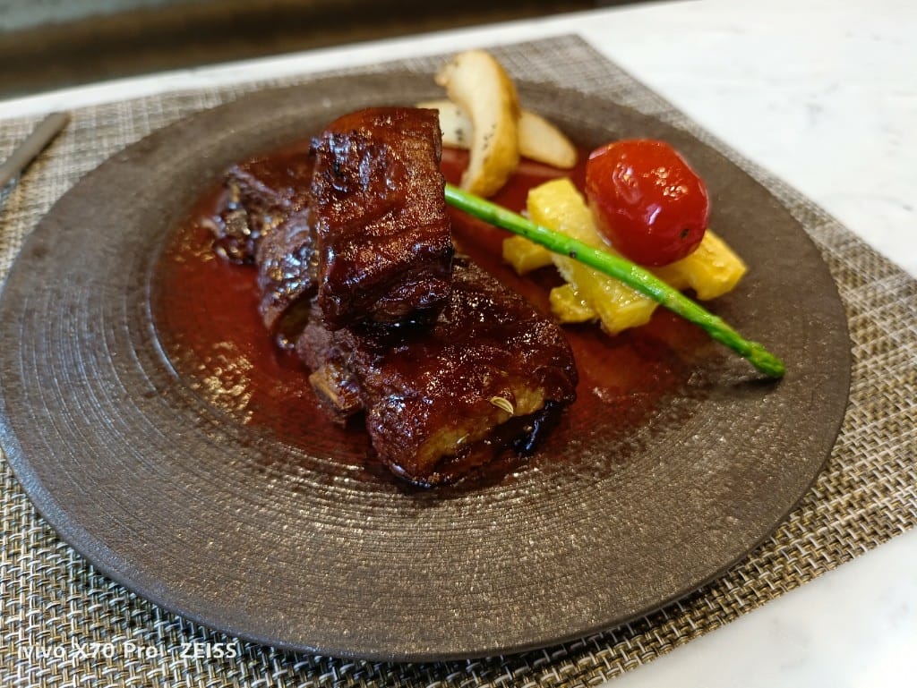 【林口吃到飽】TheEatery宜客樂西餐廳，有威靈頓牛排的semi-buffet 耶！