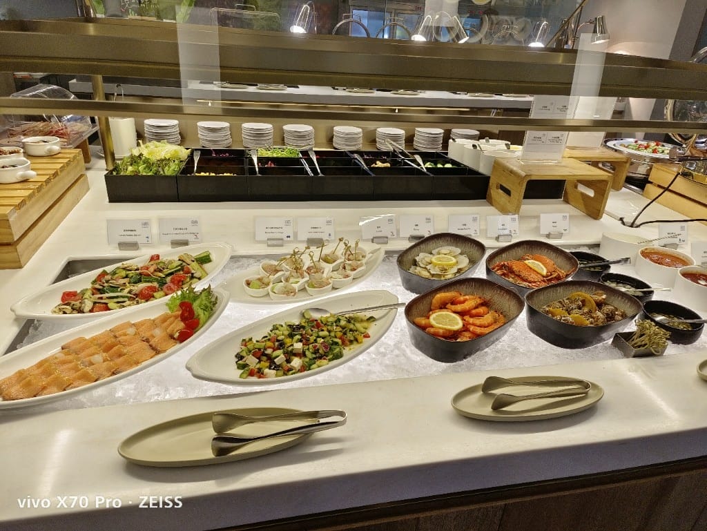 【林口吃到飽】TheEatery宜客樂西餐廳，有威靈頓牛排的semi-buffet 耶！
