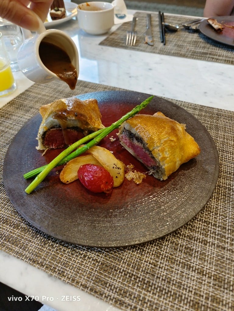 【林口吃到飽】TheEatery宜客樂西餐廳，有威靈頓牛排的semi-buffet 耶！