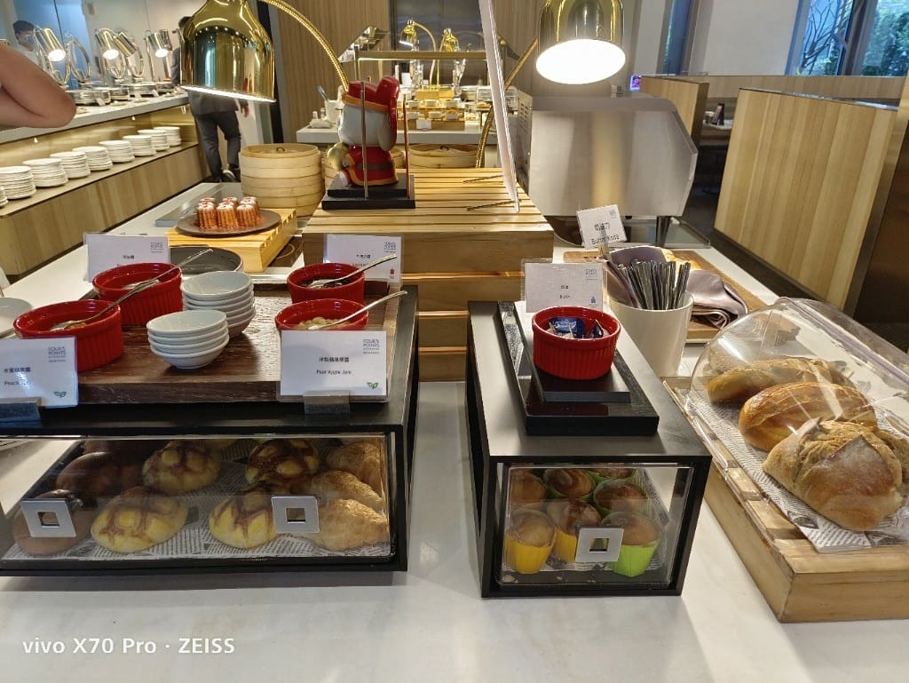 【林口吃到飽】TheEatery宜客樂西餐廳，有威靈頓牛排的semi-buffet 耶！