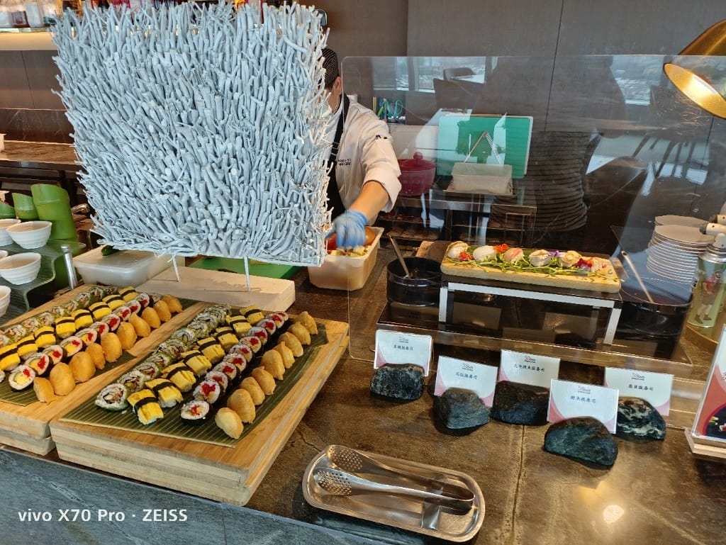 【板橋吃到飽】Mega50餐飲及宴會50樓Cafe買一送一午餐 - 第22張圖 【板橋吃到飽】Mega50餐飲及宴會50樓Cafe買一送一午餐