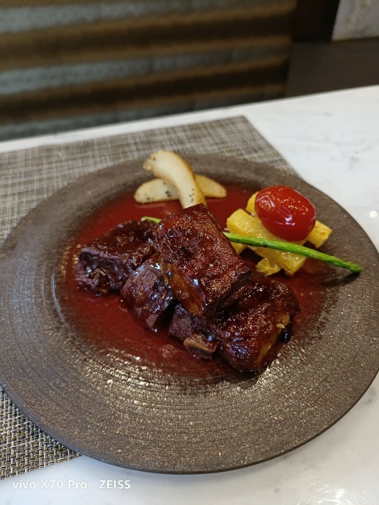 【林口吃到飽】TheEatery宜客樂西餐廳，有威靈頓牛排的semi-buffet 耶！