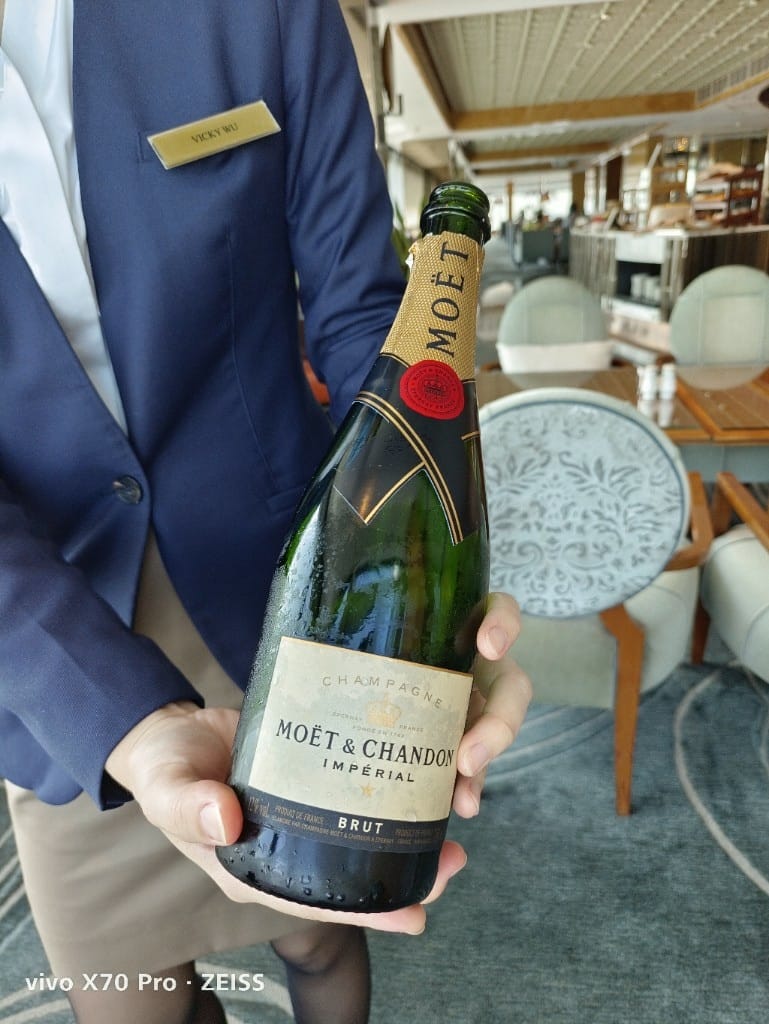 【香港吃到飽】香港麗思卡爾頓酒店行政酒廊下午茶，香檳自由！20230416