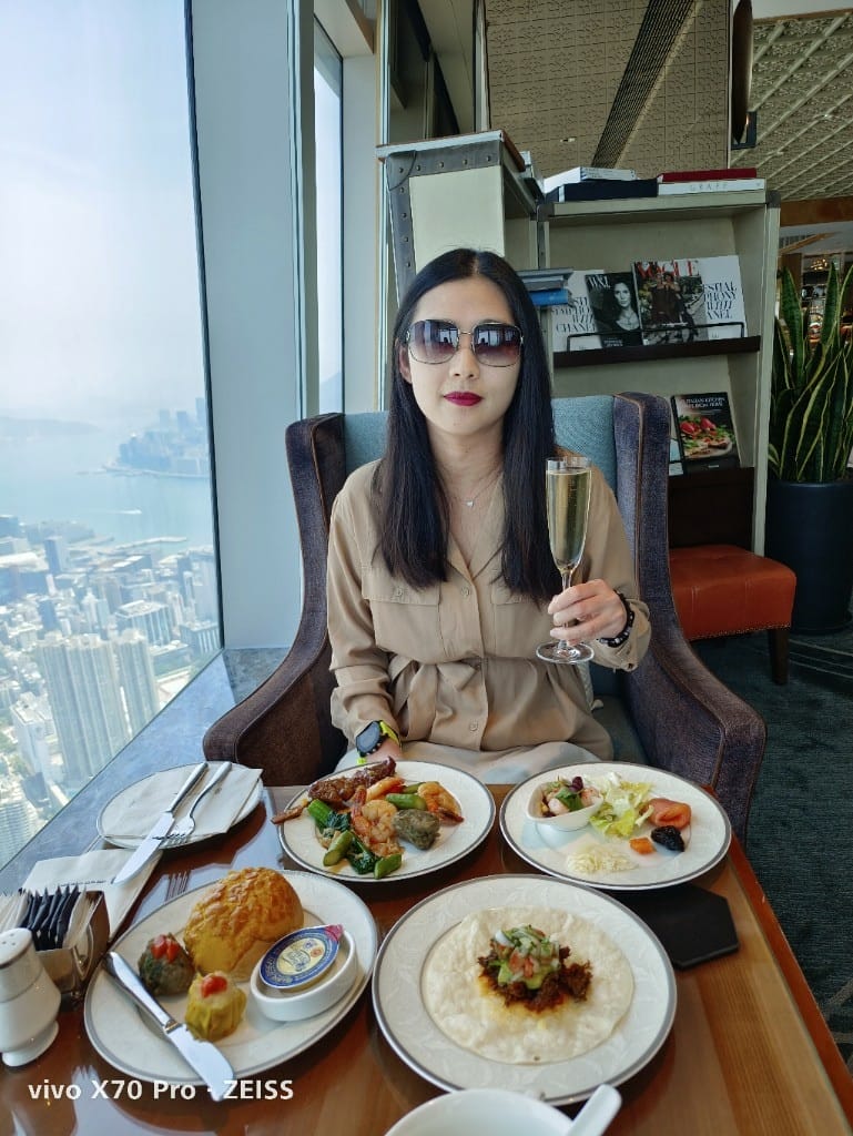 【香港吃到飽】香港麗思卡爾頓酒店行政酒廊午餐，香檳自由！20230416