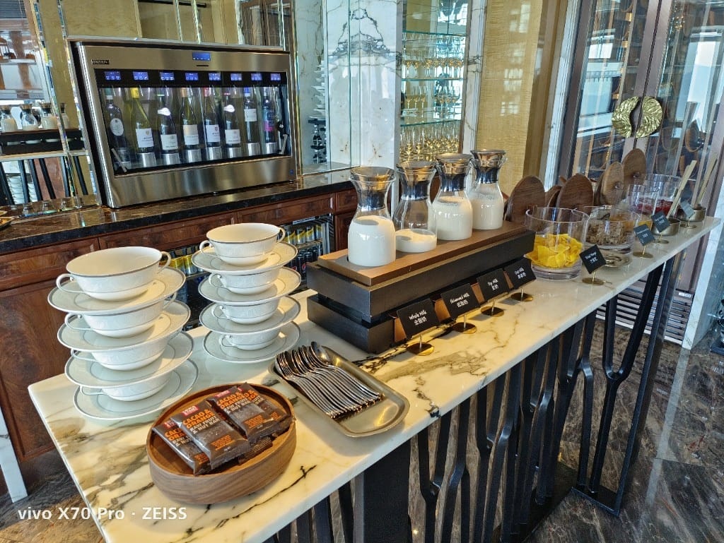 【香港吃到飽】香港麗思卡爾頓酒店行政酒廊早餐，香檳自由從早開始！20230416