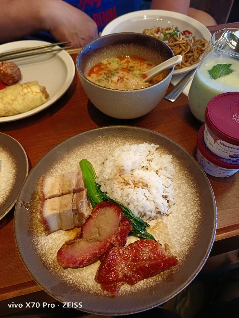 【香港吃到飽】香港機場國泰航空玉衡堂貴賓室，擔仔麵好好吃❤️