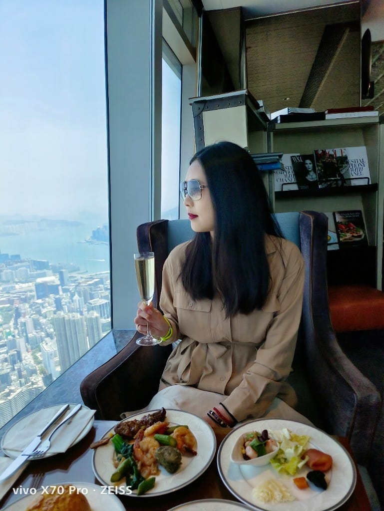 【香港吃到飽】香港麗思卡爾頓酒店行政酒廊午餐，香檳自由！20230416
