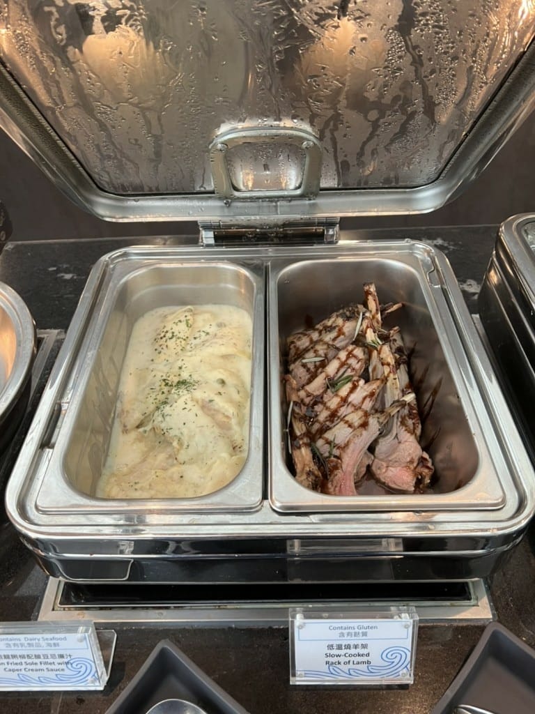 【香港吃到飽】香港機場國泰航空玉衡堂貴賓室，擔仔麵好好吃❤️