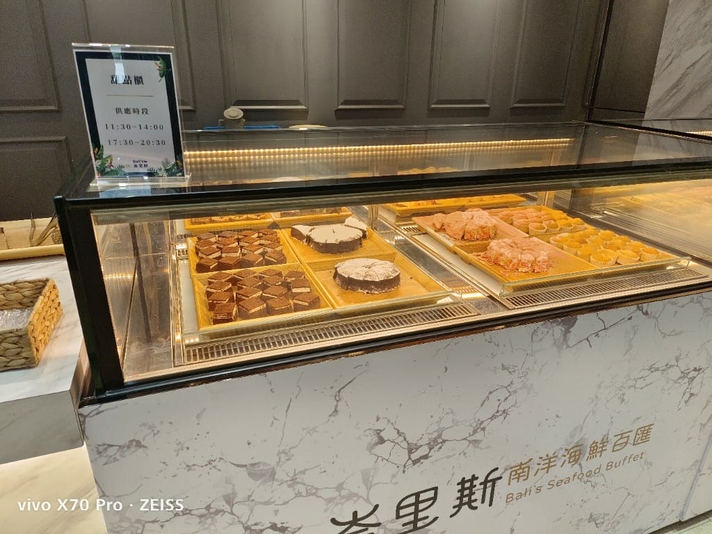 【新莊吃到飽】峇里斯南洋海鮮總匯5訪，慶週年買一送一囉