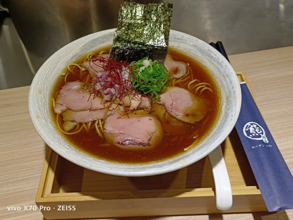 【新莊美食】 熊越岳，人氣不減的必排東京醬油拉麵！