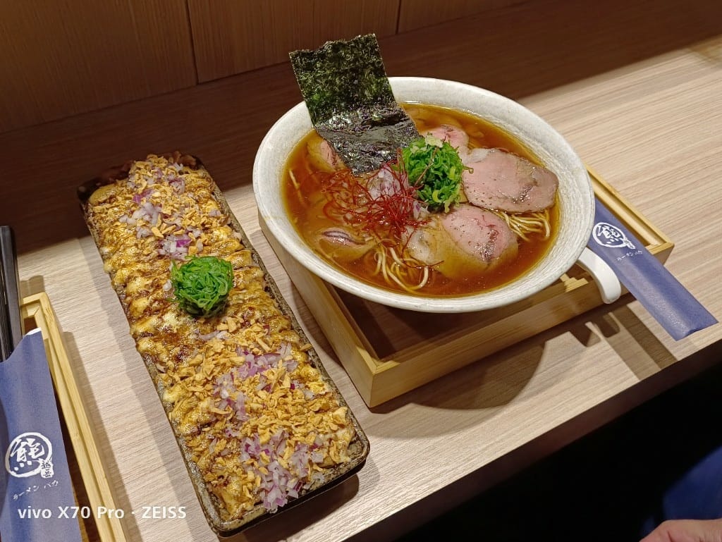 【新莊美食】 熊越岳，人氣不減的必排東京醬油拉麵！