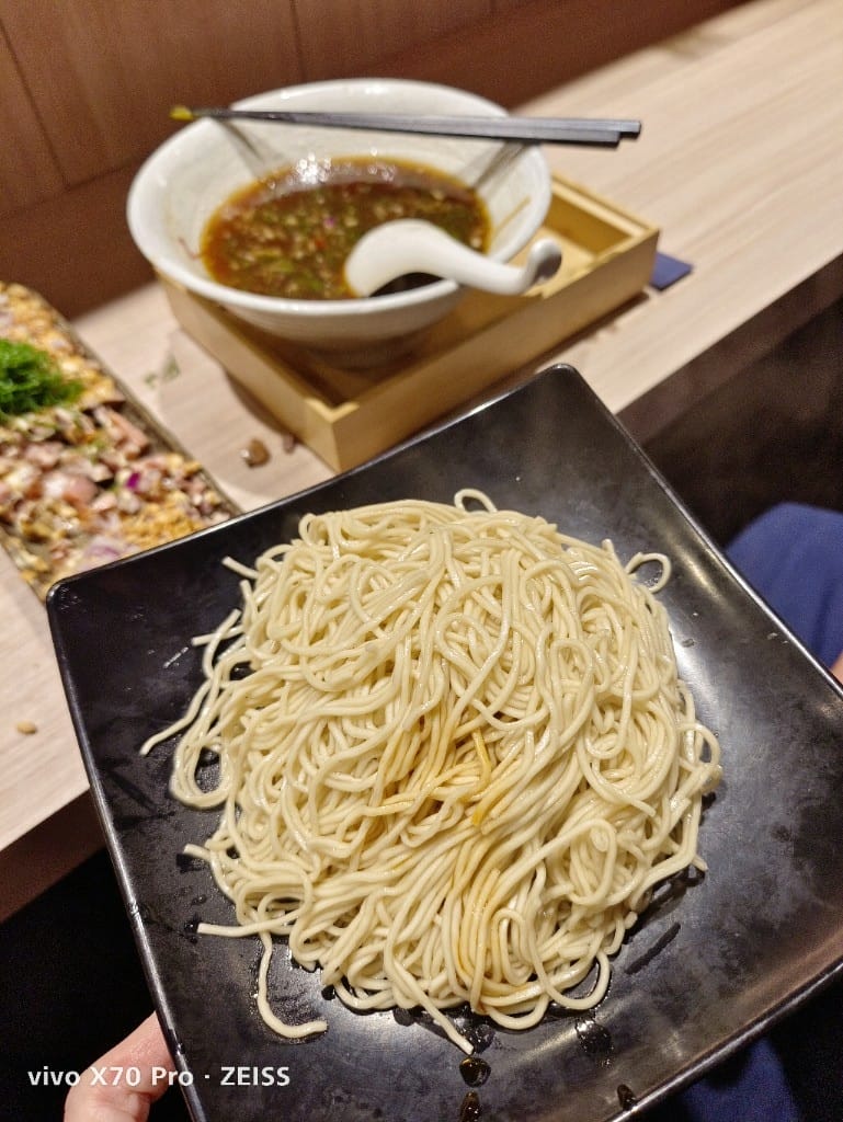 【新莊美食】 熊越岳，人氣不減的必排東京醬油拉麵！