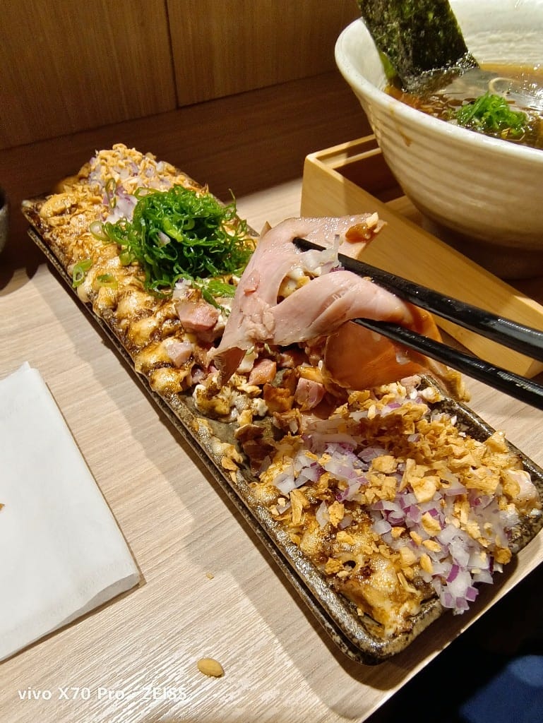 【新莊美食】 熊越岳，人氣不減的必排東京醬油拉麵！