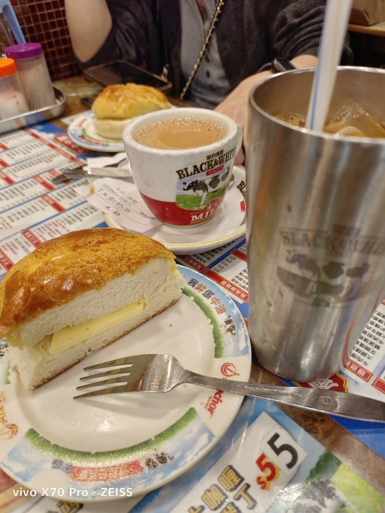 【香港美食】金華冰廳、義順牛奶公司、Bakehouse 、%、雞蛋仔