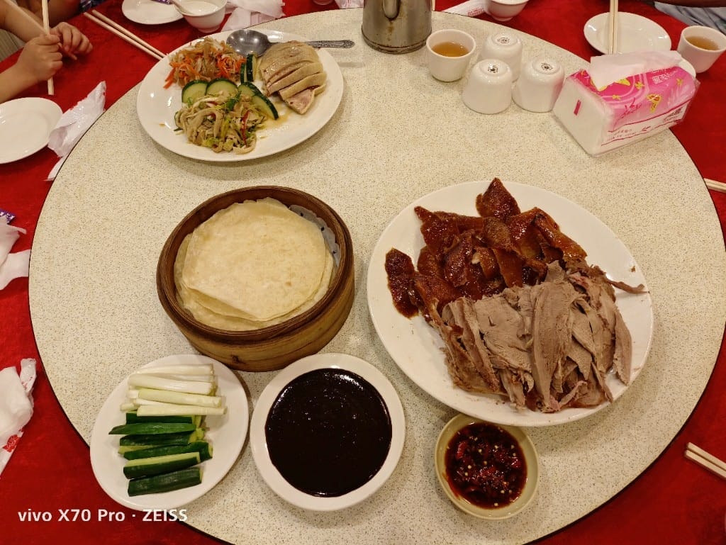 【台北美食】聚園餐廳，平價又好吃的烤鴨北平菜！