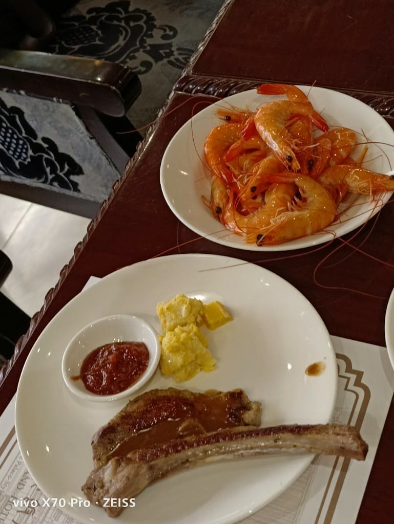 【台北吃到飽】圓山大飯店松鶴餐廳平日晚餐