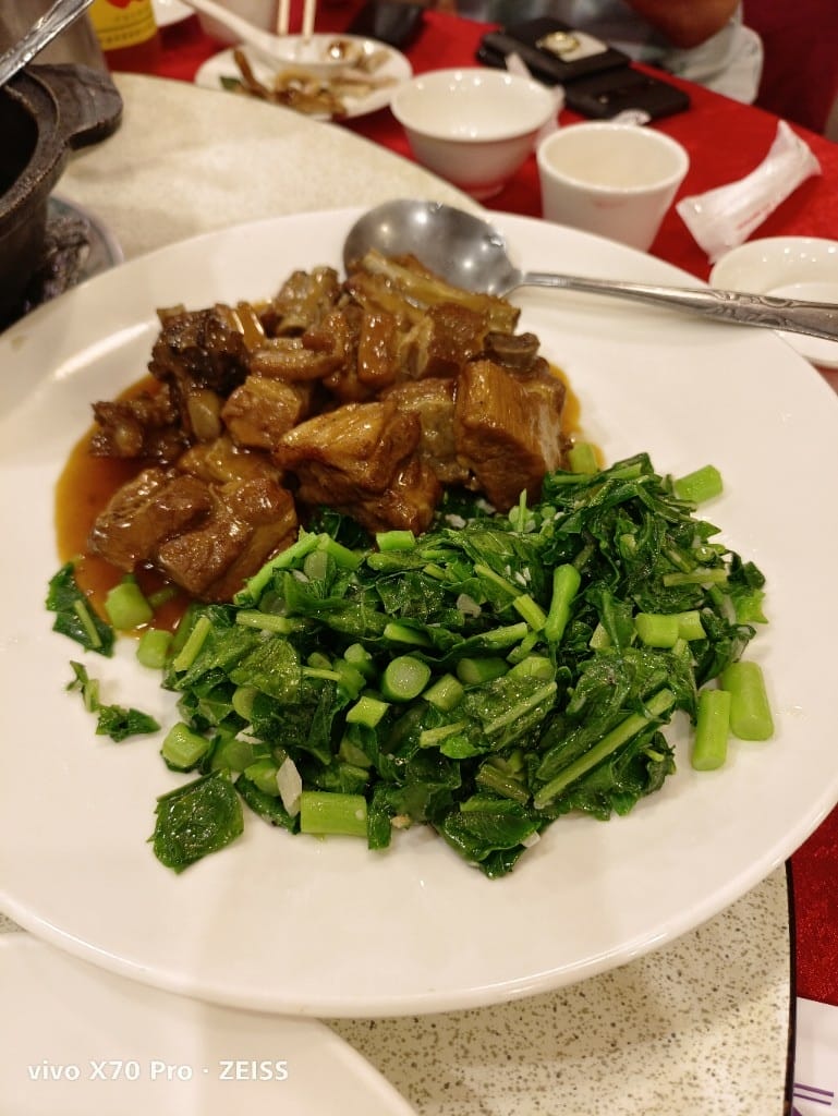 【台北美食】聚園餐廳，平價又好吃的烤鴨北平菜！