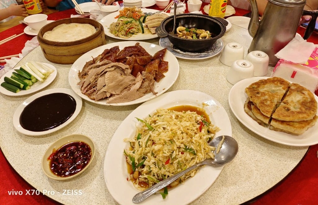 【台北美食】聚園餐廳，平價又好吃的烤鴨北平菜！