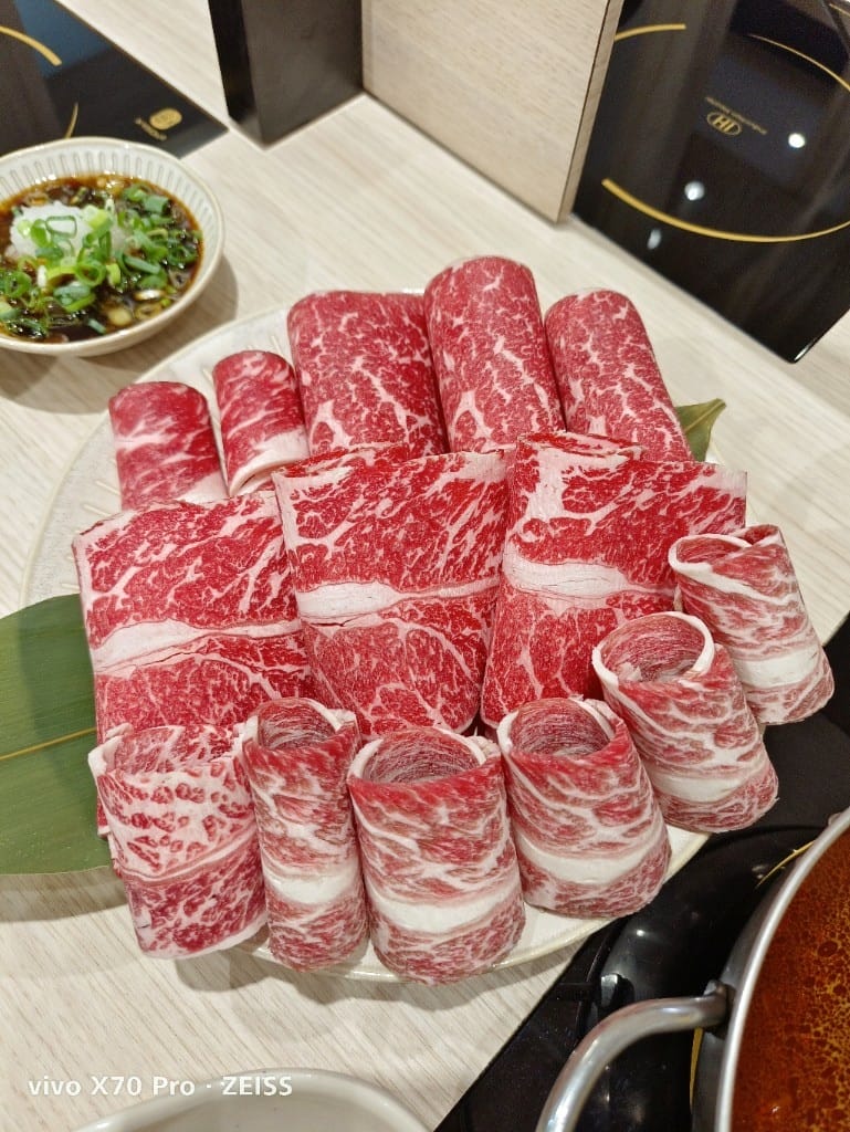 【新莊吃到飽】厚舖涮涮鍋Encoreアンコール，厚切肉品好棒棒！