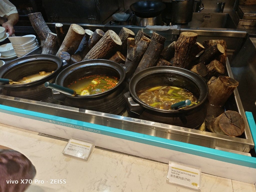【台北吃到飽】艾美寒舍探索廚房18訪，鱈蟹腳吃到飽❤️
