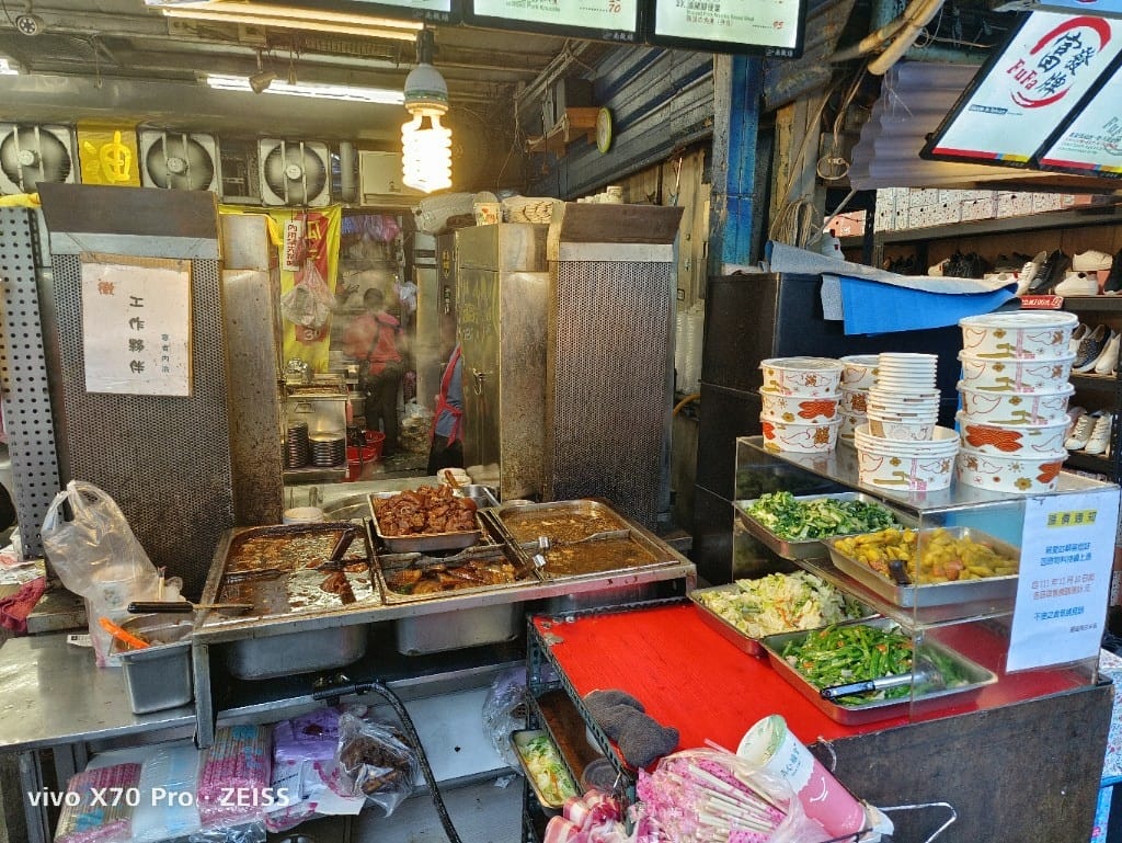 【台北美食】南機場夜市悠遊付回饋50%，還不吃爆！！