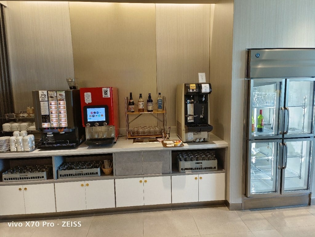 【沖繩吃到飽】那霸國際機場貴賓室，琉輪Lounge