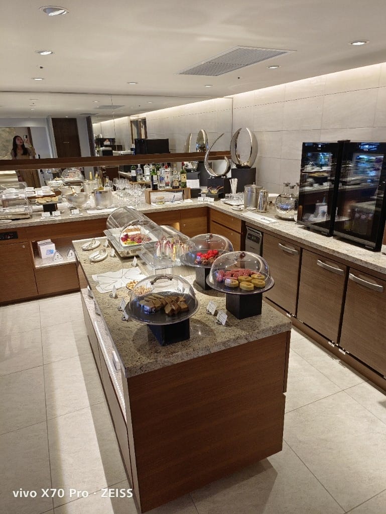 【日本沖繩住宿】沖繩島萬麗度假酒店，可以和海豚共游的親子友善飯店