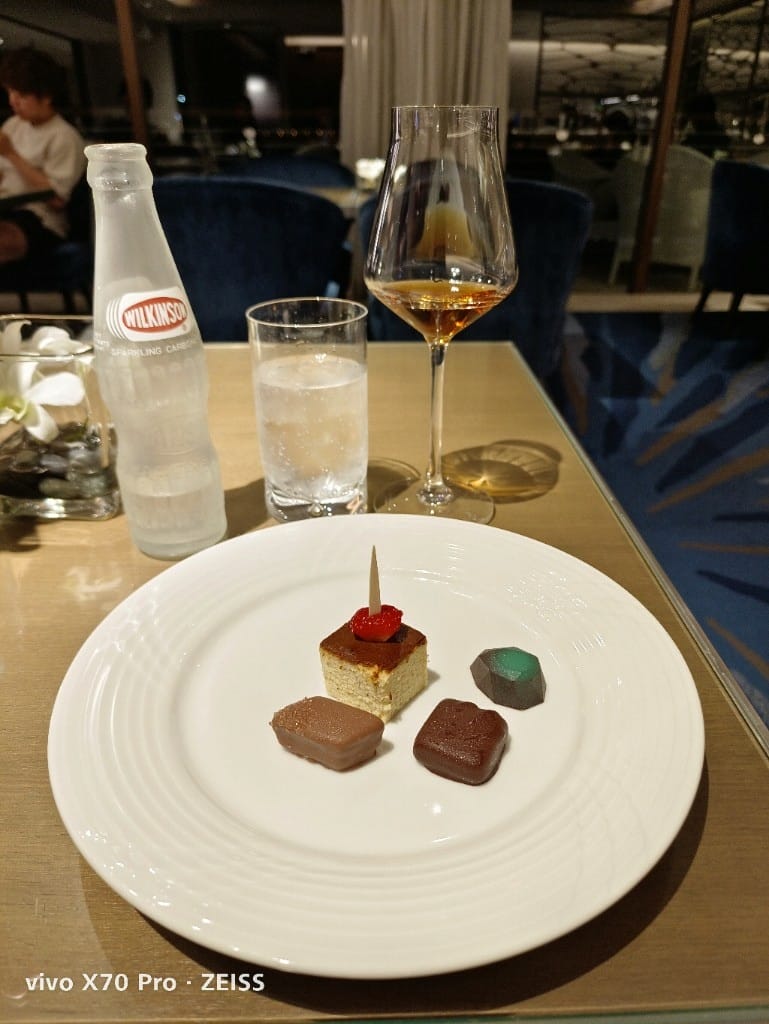 【日本沖繩住宿】沖繩島萬麗度假酒店，可以和海豚共游的親子友善飯店