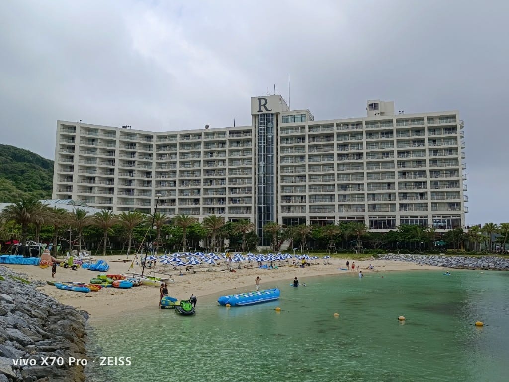 【日本沖繩住宿】沖繩島萬麗度假酒店，可以和海豚共游的親子友善飯店