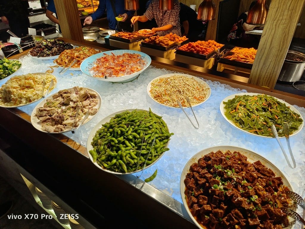 【中和吃到飽】我家牛排中和店5訪，水果超浮誇的自助吧吃到飽❤️