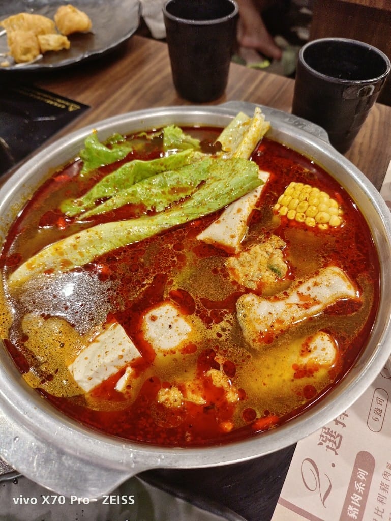 【新莊吃到飽】沐沐鍋物MUMU新莊中平店，八方悅二代店，自助吧吃到飽3訪