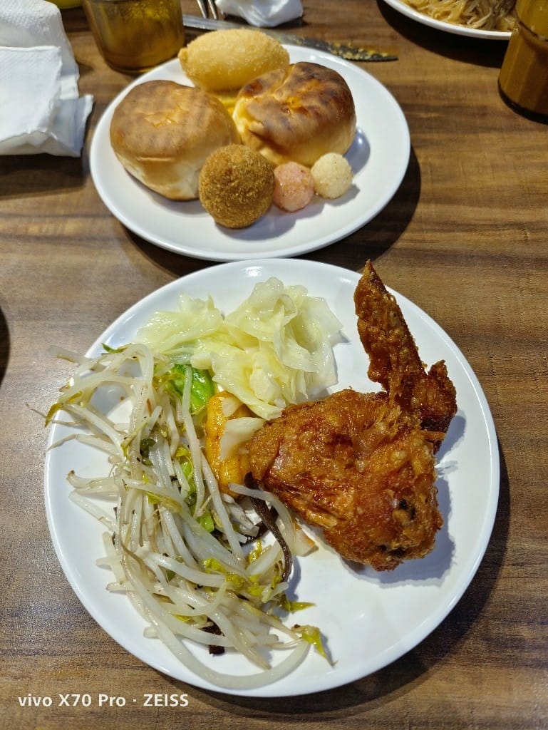 【中和吃到飽】我家牛排中和店5訪，水果超浮誇的自助吧吃到飽❤️