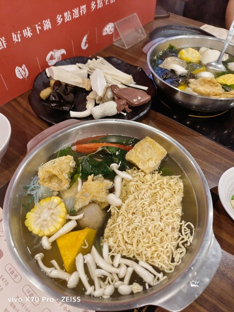 【新莊吃到飽】沐沐鍋物MUMU新莊中平店，八方悅二代店，自助吧吃到飽3訪