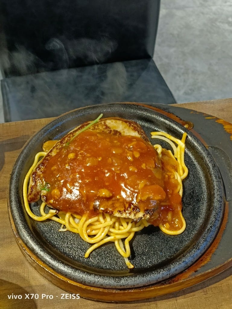 【中和吃到飽】我家牛排中和店5訪，水果超浮誇的自助吧吃到飽❤️