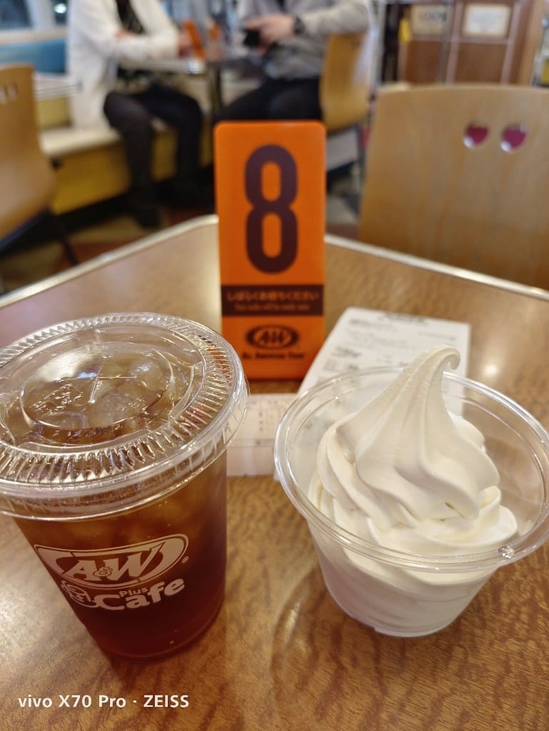 【沖繩美食】AW漢堡那霸新都心店，沖繩必吃的特色風味漢堡！ 20230520