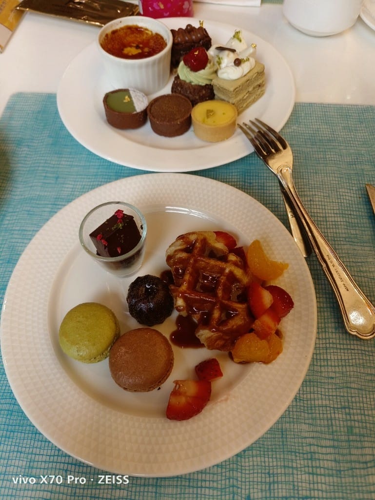 【台北吃到飽】美福彩匯午餐21訪，金卡會員買一送一