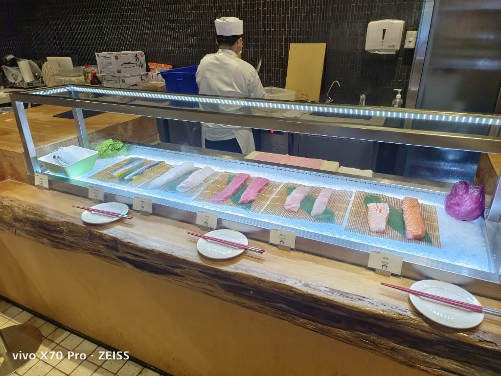 【台北吃到飽】美福彩匯午餐21訪，金卡會員買一送一