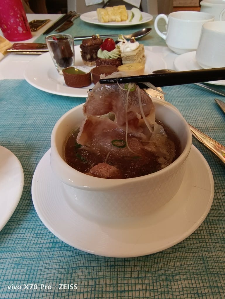 【台北吃到飽】美福彩匯午餐21訪，金卡會員買一送一