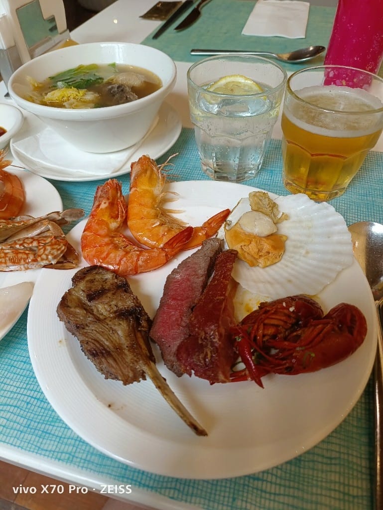 【台北吃到飽】美福彩匯午餐21訪，金卡會員買一送一