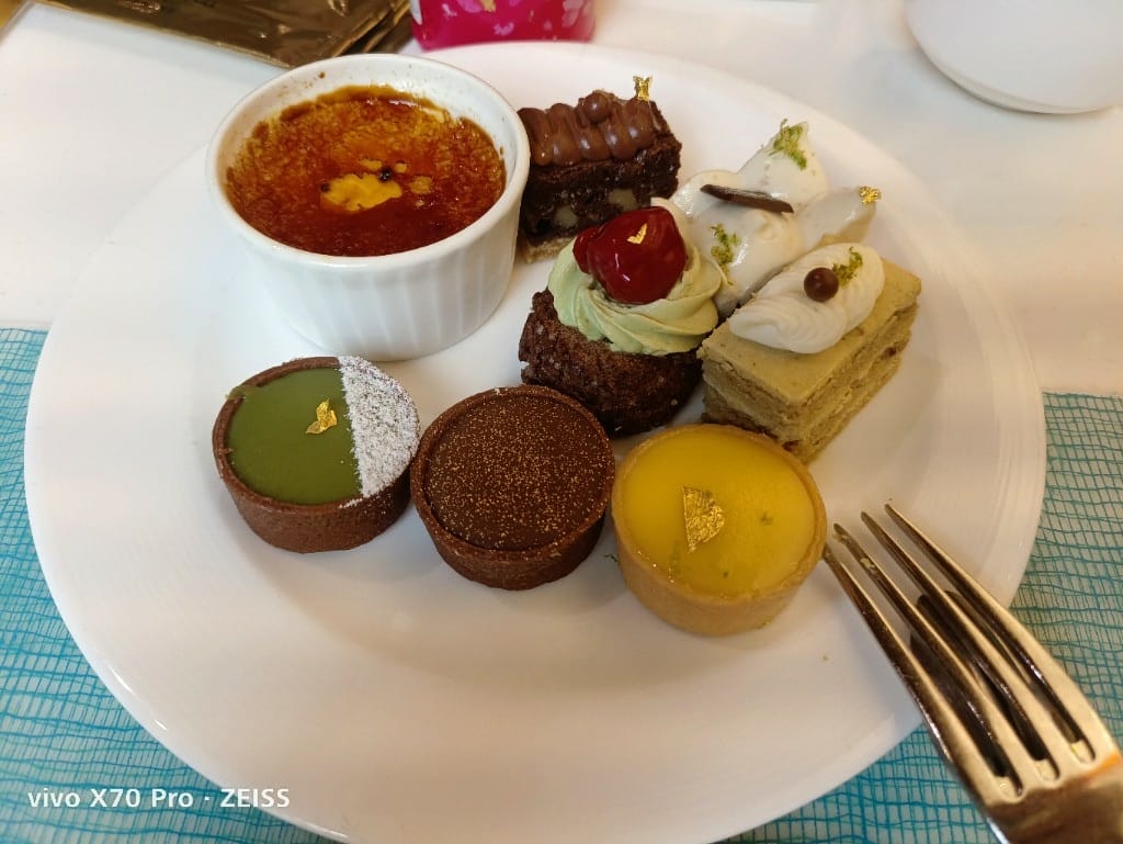 【台北吃到飽】美福彩匯午餐21訪，金卡會員買一送一