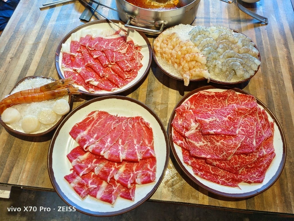 【桃園吃到飽】魯山人和風壽喜鍋物桃園店，不到千元就有超肥美肉質和海鮮的鍋物吃到飽！