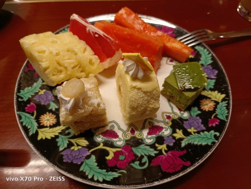 【台北吃到飽】 君悅酒店彩日本料理9訪，純日料吃到飽，國泰世界卡買一送一哦！